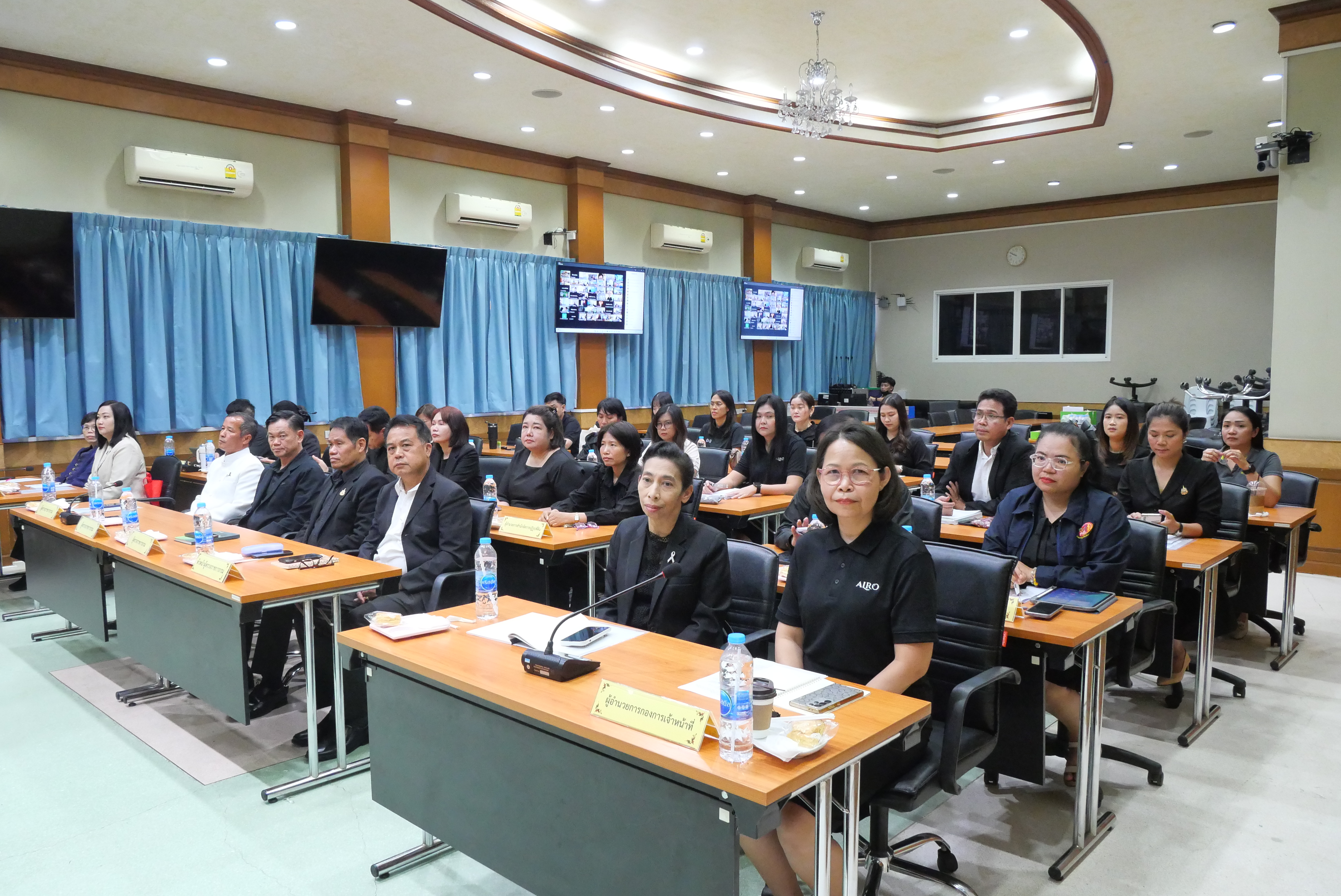 title - เลขาธิการ ส.ป.ก. เปิดการประชุม “สร้างความเข้าใจในการดำเนินโครงการและให้คำชี้แจงเกี่ยวกับการรวบรวม การเก็บข้อมูลเพื่อ ใช้ในการจัดทำแผนกำหนดตำแหน่ง เพื่อปรับปรุงการกำหนดตำแหน่งเป็นระดับสูงขึ้น ของ ส.ป.ก.”